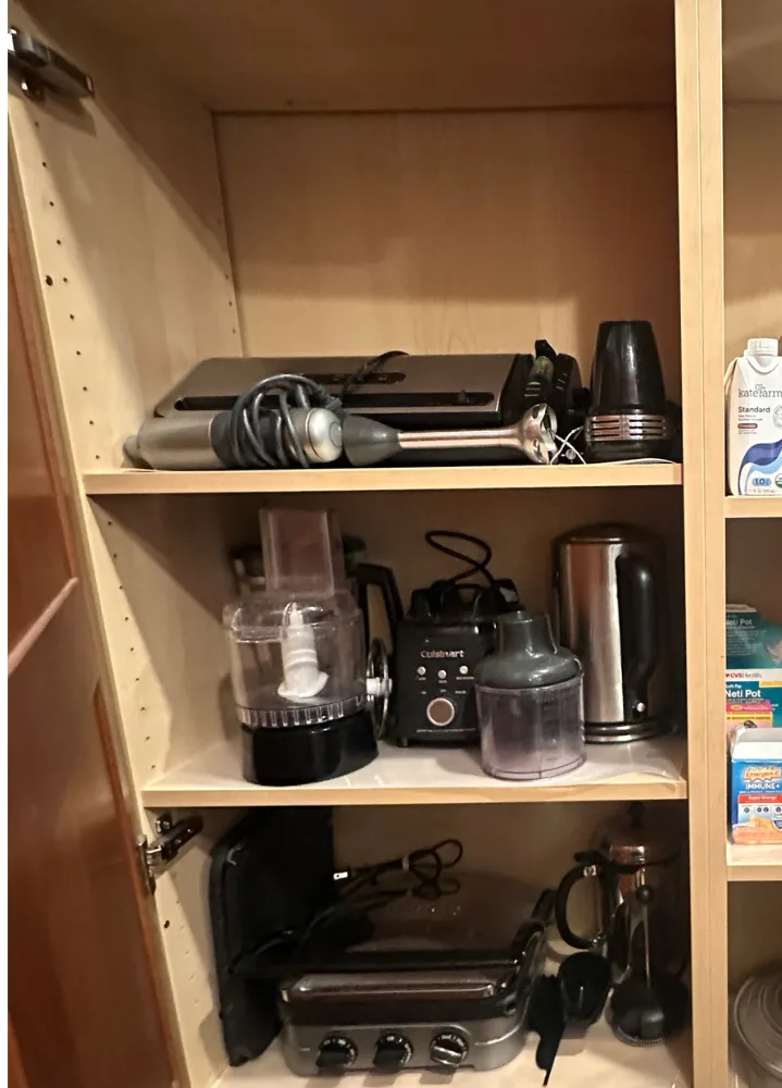 Pantry Appliances Before (1)